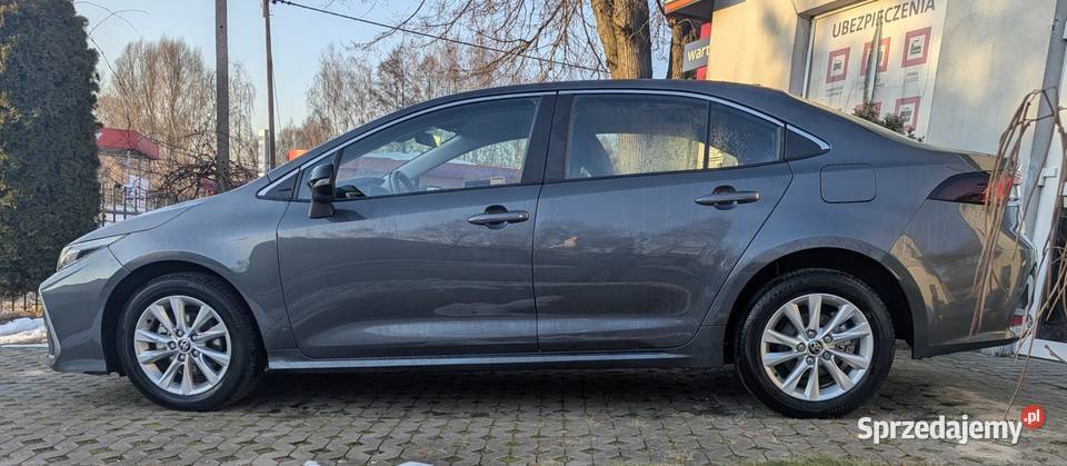 Toyota Corolla hybryda nawigacja Samochody osobowe łódzkie