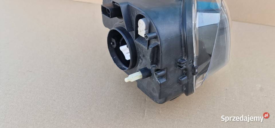 CITROEN BERLINGO IV 4 MULTISPACE III LAMPA Bieleń