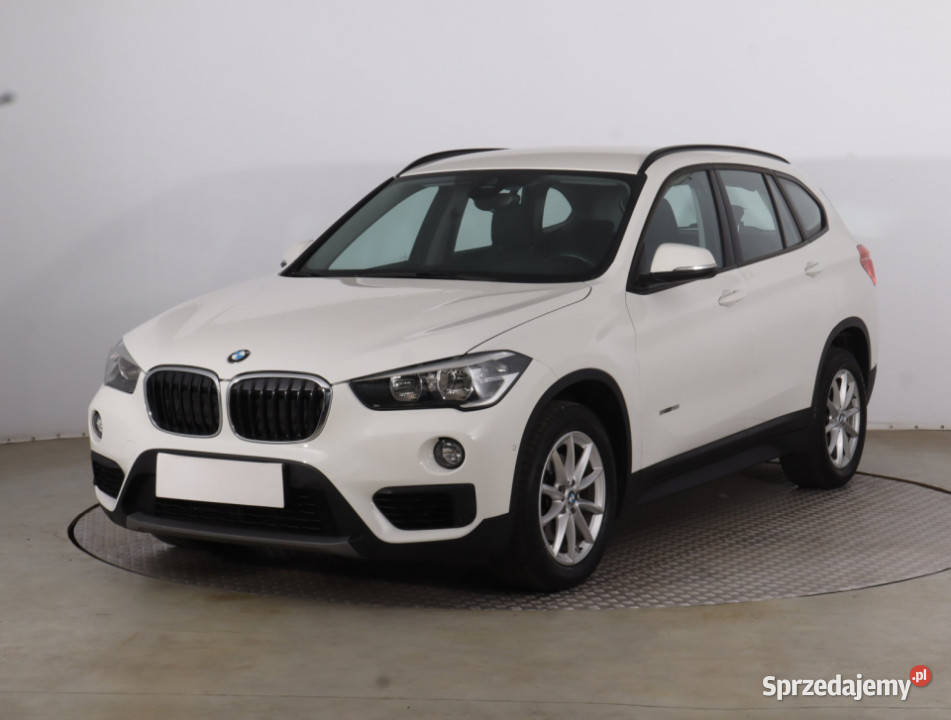 BMW X1 sDrive18i nieuszkodzony Piaseczno sprzedam
