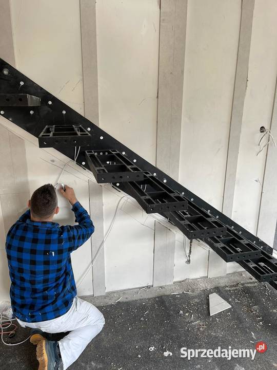 Konstrukcja schodów półkowych na wymiar Tczew