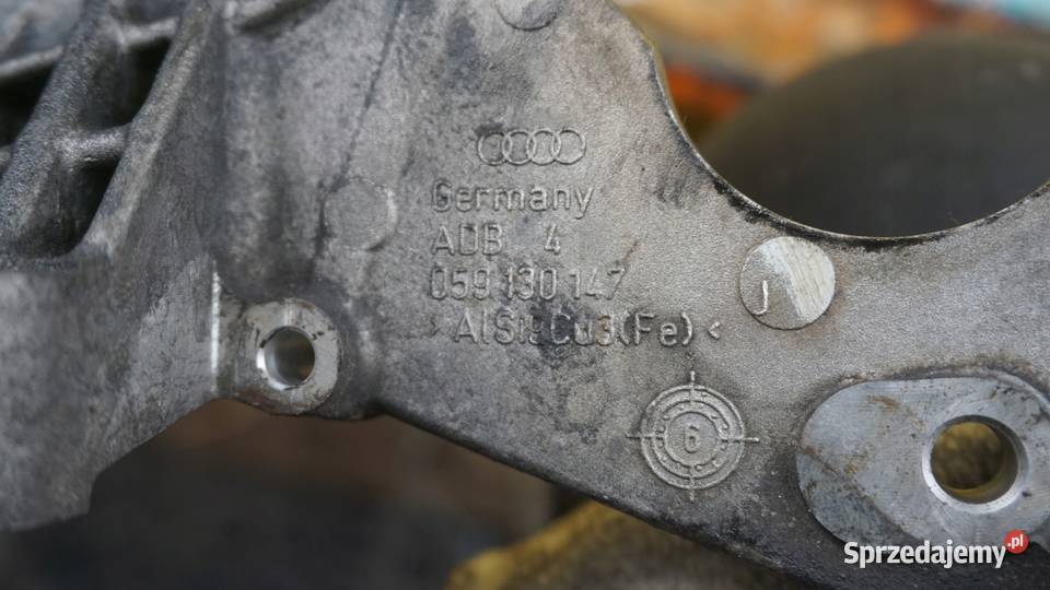 AUDI Q7 30 TDI 09r 232 BUG mocowanie pompy Suków