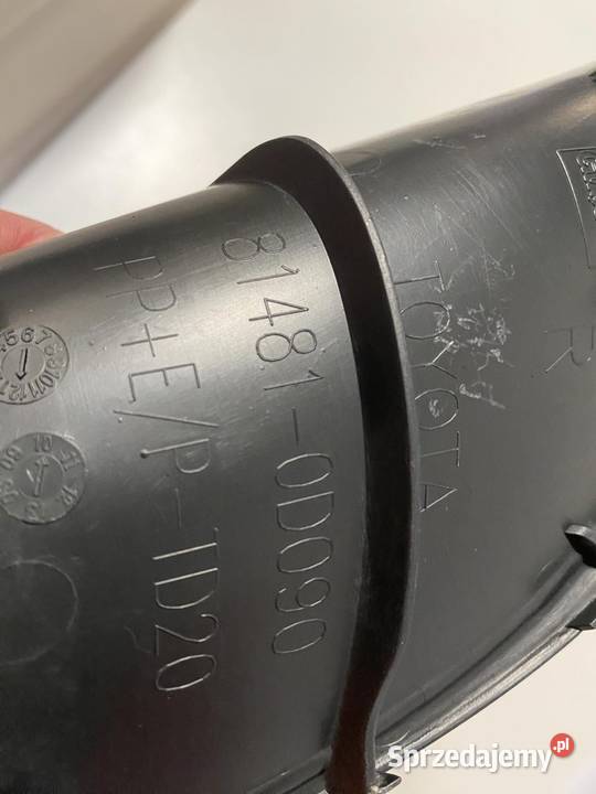 Toyota Yaris II P9 prawa kratka zderzak przód osobowe Zderzaki podkarpackie Rzeszów