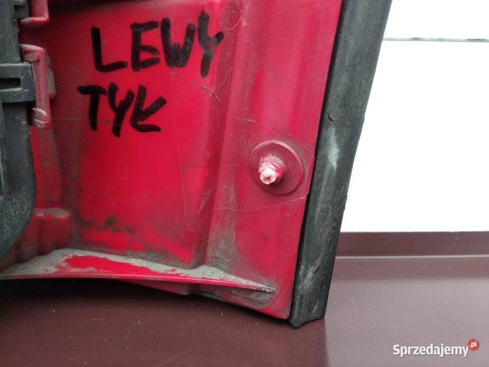 Audi A4 B6 Avant kombi lampa tył tylna lewa łódzkie Sieradz