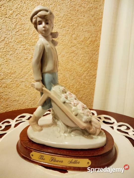 Figura Hiszpańska porcelana Sprzedawca kwiatów Porcelana i szkło