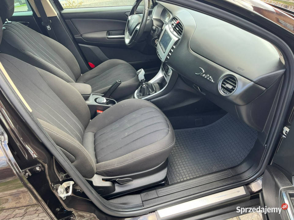 Lancia Delta Lancia Delta 16 MJ Platino III 2008 małopolskie Racławice