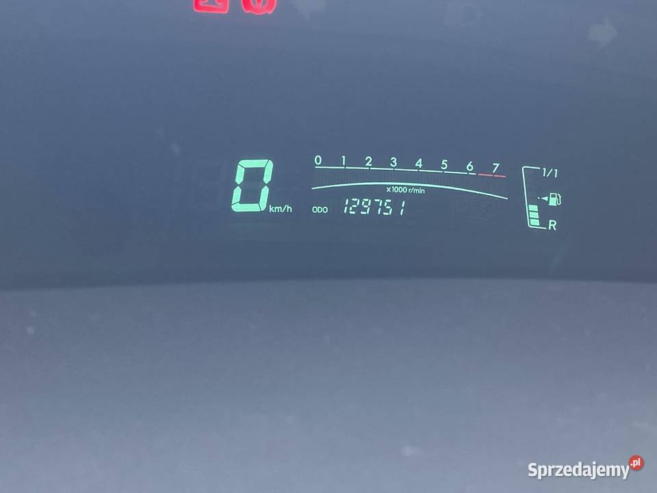 Do sprzedania w stanie Toyota yaris benzyna Auris podkarpackie Rzeszów