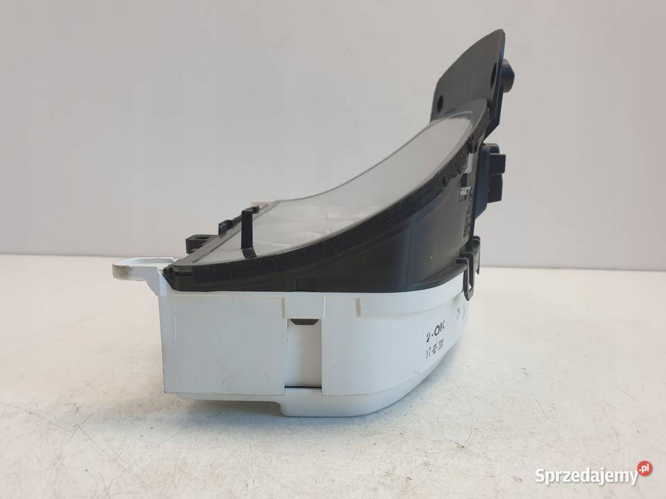 Volvo S60 II 20 D3 LICZNIK ZEGARY 31327584AA UK