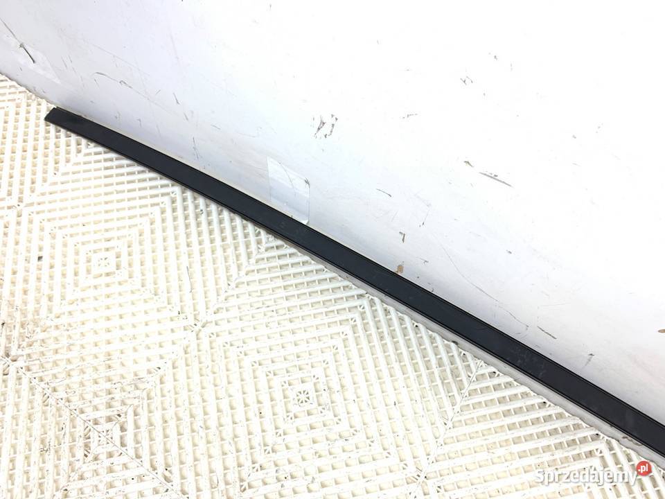 LISTWA DACHOWA LEWA HYUNDAI ELANTRA VII 16 123