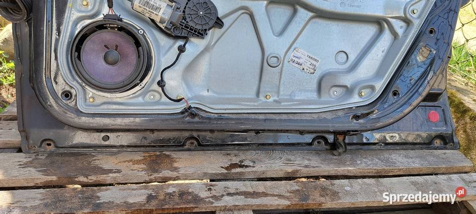 Drzwi prawy przód VW Passat B5 kombii 1998r Luzino