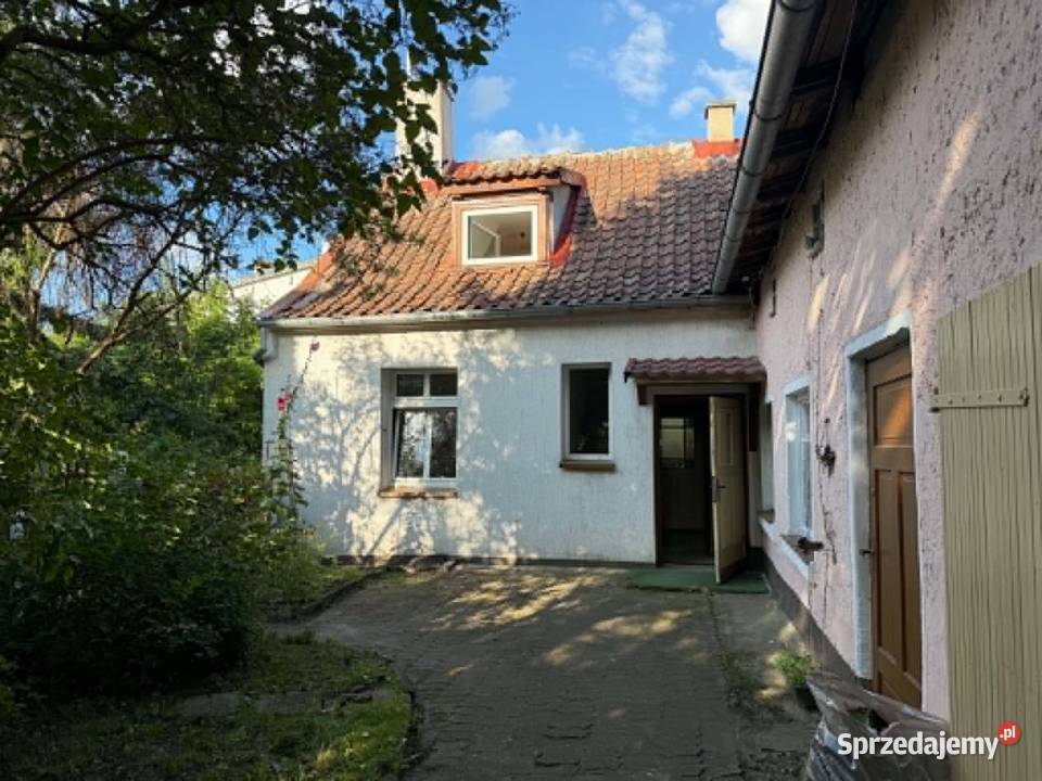 Dom z ogrodem i garażem na Mazurach