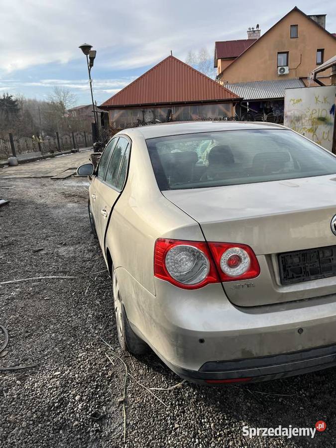 Volkswagen jetta 2009 części świętokrzyskie