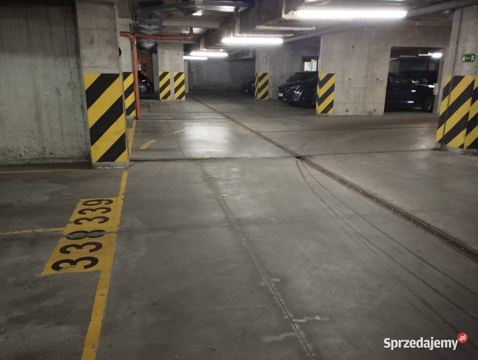 Miejsce w garażu podziemnym Warszawa Praga Płd oświetlenie