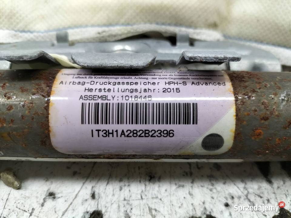 KURTYNA PRAWA USA 561880742C VW Volkswagen