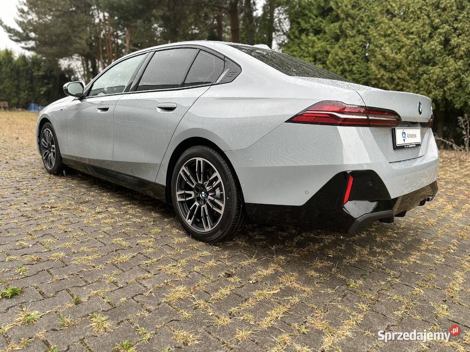 BMW 520i MPAKIET wynajem z wykupem w kwocie 4590 automatyczna sprzedam