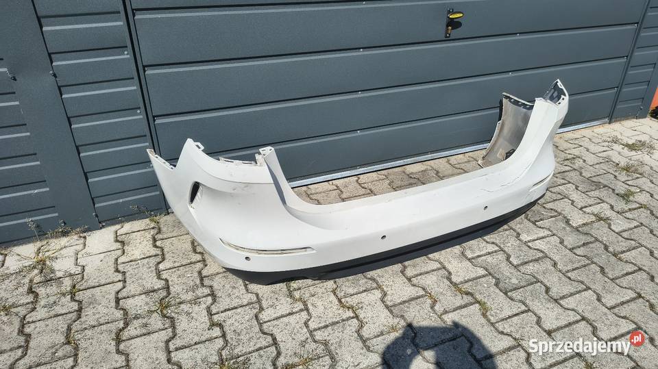 Zderzak do BMW 218i 2021r osobowe Rzozów sprzedam