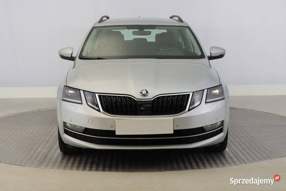 Skoda Octavia 15 TSI światła LED Zabrze