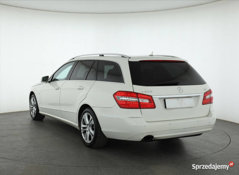 Mercedes E E 200 Piaseczno