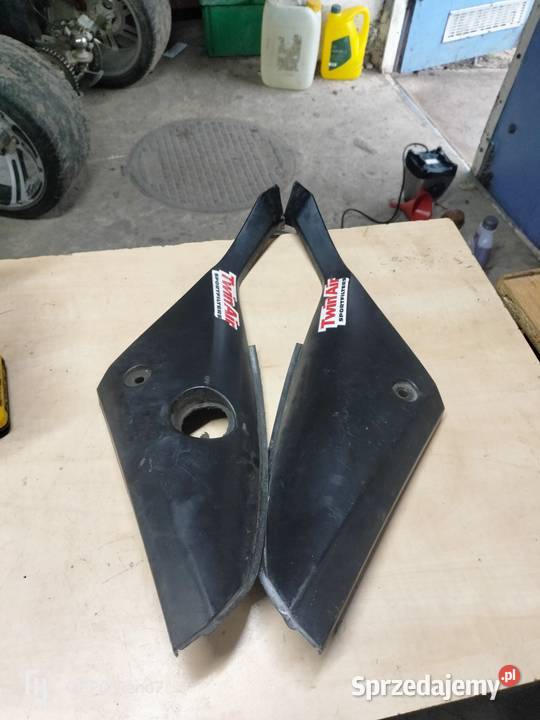 Yamaha TZR 50 boczki boczne plastiki wypełnienie łódzkie