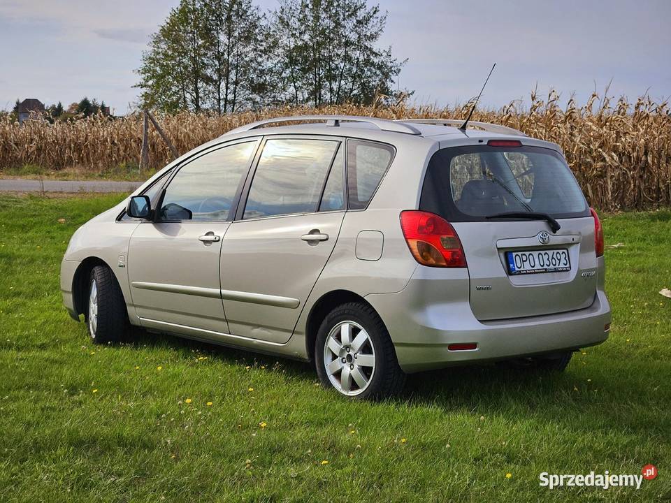 Toyota Corolla Verso 16 benzyna 2002 klima 194 194000km Kotórz Mały sprzedam