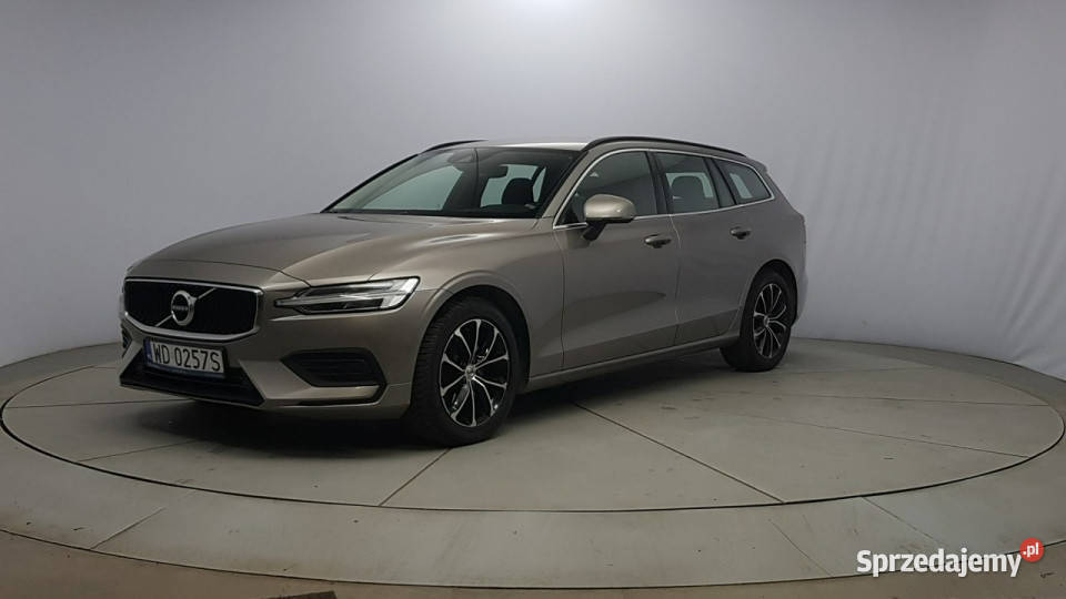 Volvo V60 B4 D Momentum Pro Z Polskiego Salonu Warszawa sprzedam