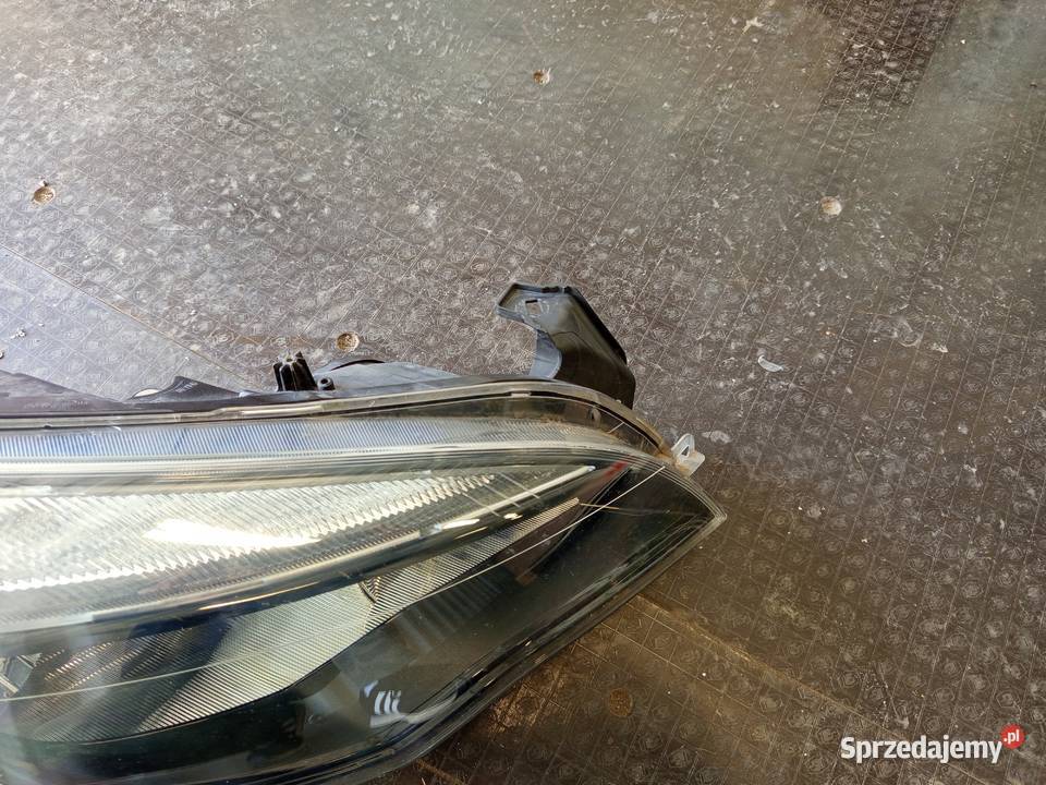 Reflektor prawy astra j lift orginalna hella Lampy przednie Rzeszów