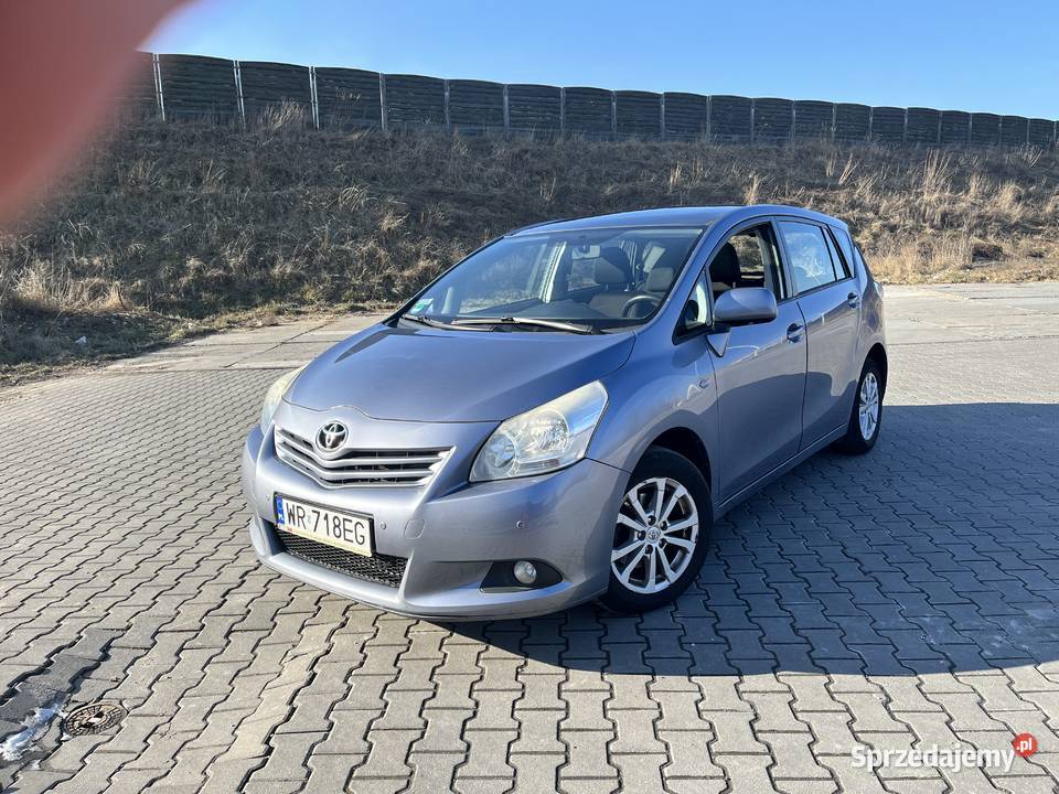 Toyota Verso 18 2010 CVT 7 osób mazowieckie Warszawa