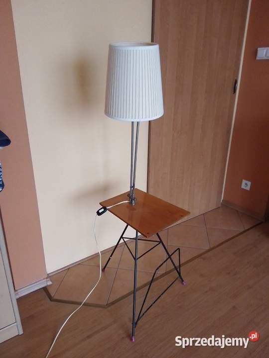 Lampa ze stolikiem z okresu PRL Sosnowiec