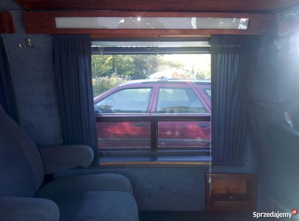 Dodge Ram VAN B 250 Salonkaprzyczepa RAM Drawsko