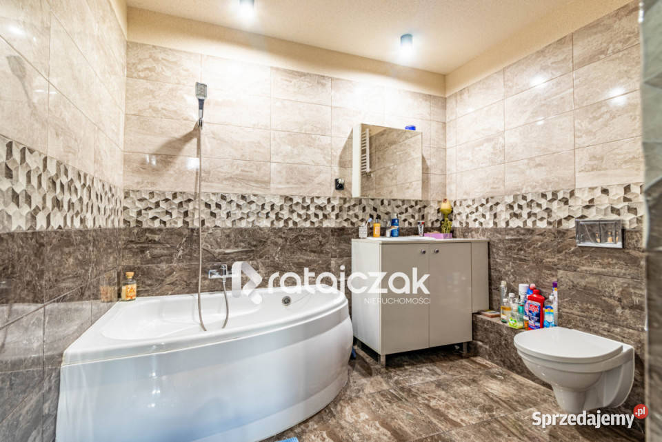 Dom bliźniak na sprzedaż Reda 120m2 392m2