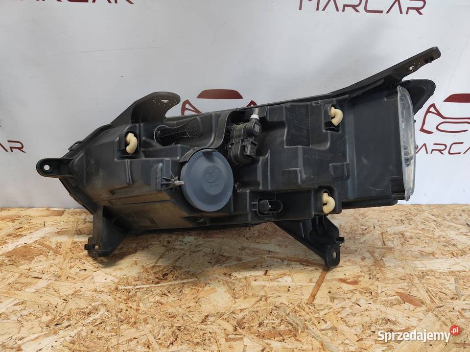 Lampa Prawy Przód Dacia Sandero III 260107920R Lampy przednie Pleszew sprzedam
