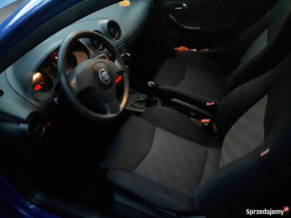 SEAT IBIZA 19 TDI 2004r 3d niebieski 216 poduszka powietrzna Długa Goślina sprzedam