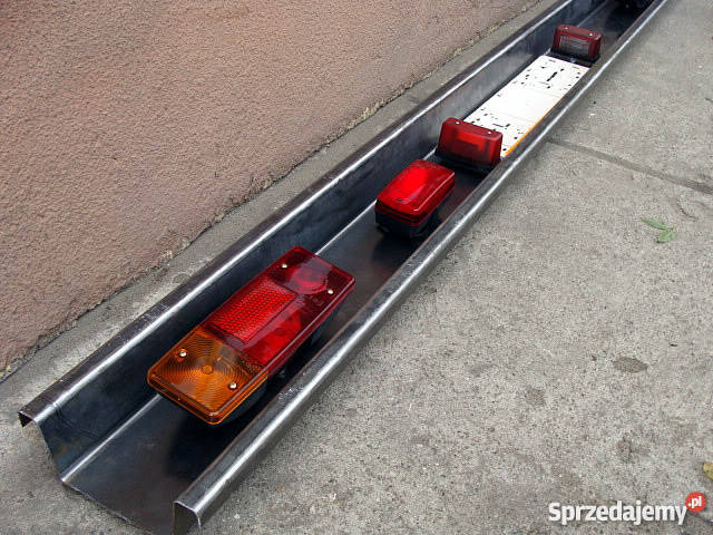 BELKA ŚWIATEŁ TYLNA BELKA ZDERZAK długość 2000mm Rok produkcji 2015 łódzkie Kutno