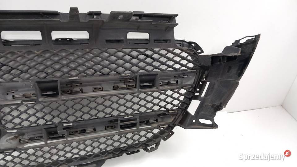 MERCEDES W213 ATRAPA GRILL CHROM Zbierkowo