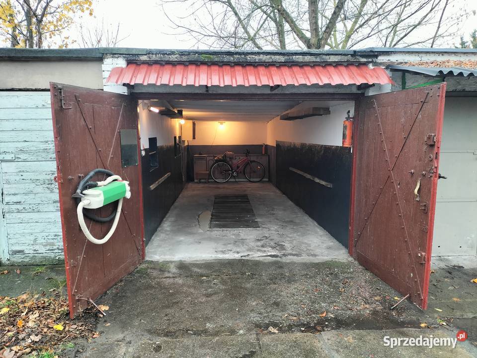 Sprzedam garaż murowany 205m2 w Goleniowie 3122zł/m2