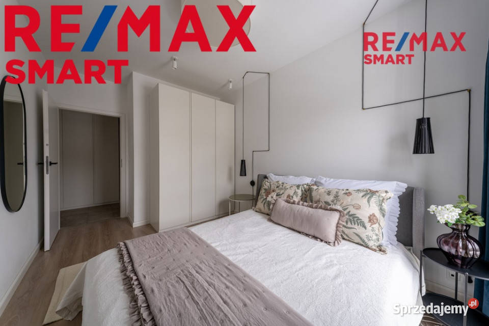 Apartamentowiec umeblowane okna na skwer 2 pok sprzedam