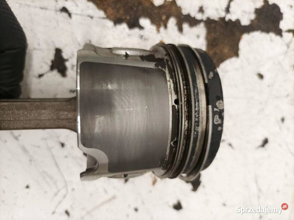 TŁOK KORBOWÓD 13R02018 0843ME 20 D B47 Bmw Seria Blok silnika świętokrzyskie