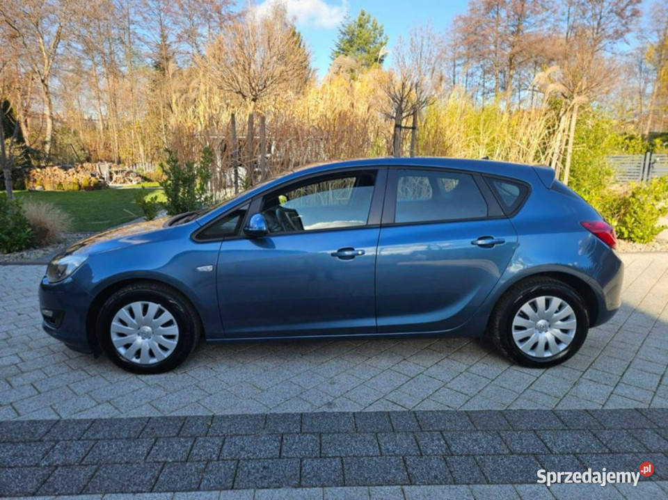 Opel Astra 16 115 klima elektryka parktronik centralny zamek Opel Strzegom