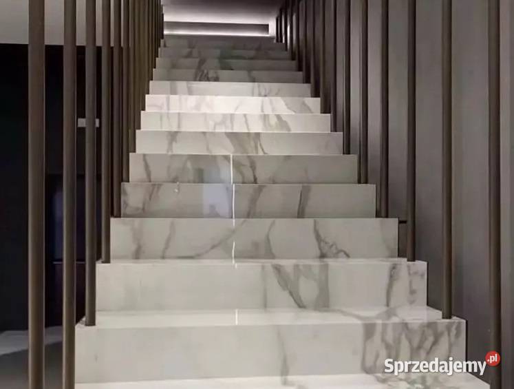 Białe płytki na schody 100x30 MARMUR Wysoki Łask