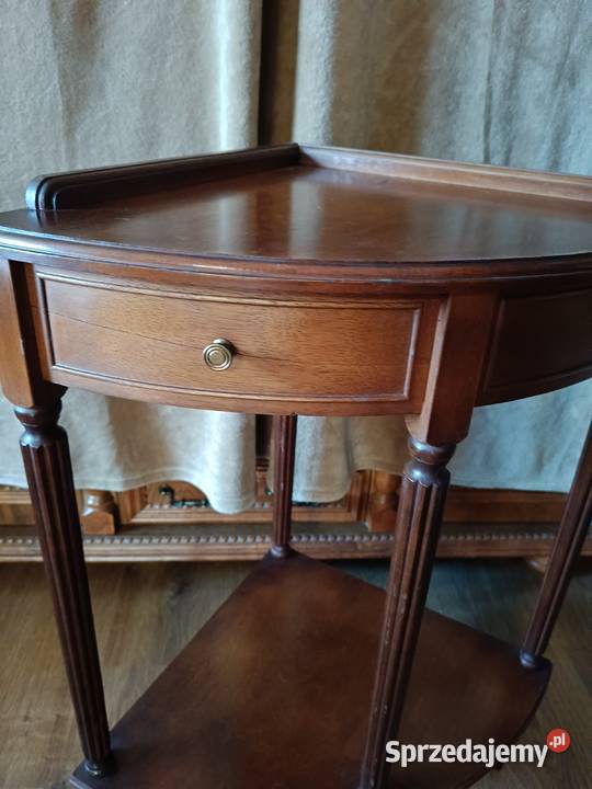 Stolik narożny drewniany ozdobny Lipno