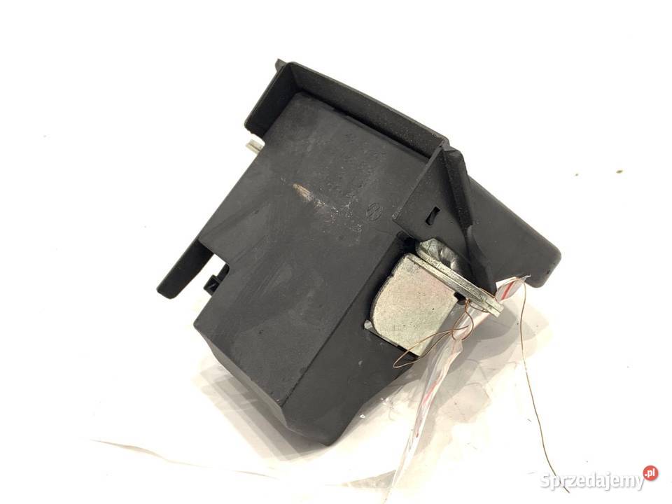 ZAMEK KLAPY TYŁ VW GOLF PLUS V Hatchback