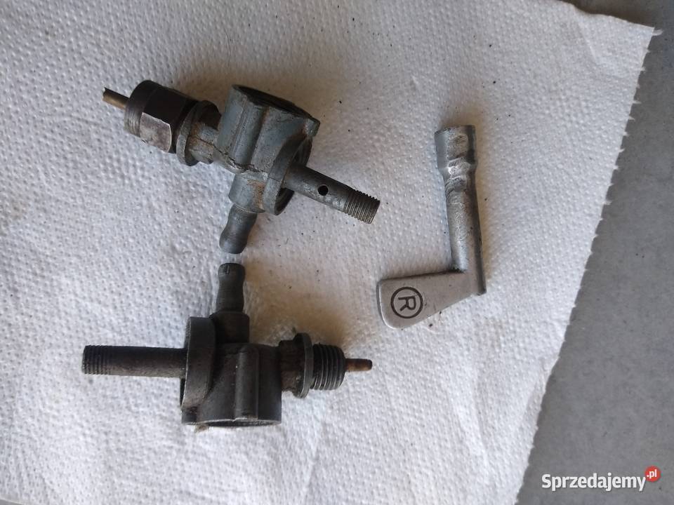 SHL komar WSK kraniki SW9 pozostałość prl kujawsko-pomorskie Kruszwica