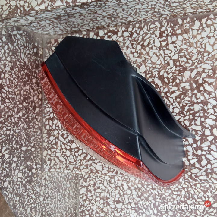 VW Golf V Lampa lewa tylna ładna 1K6945095Q Oświetlenie Dębica