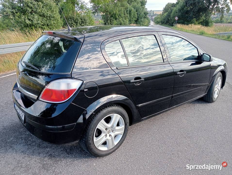 Opel Astra H 16 z gazem 105KM Astra Jędrzejów