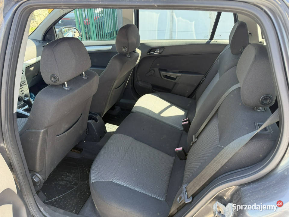 Opel Astra RatyZamiana Gwarancja 2010 bez rdzy małopolskie Gdów