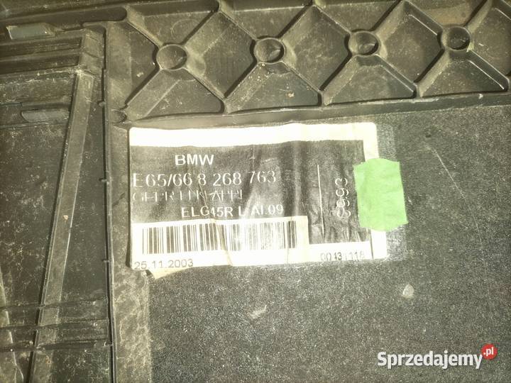 Klapka boczna tapicerki bagażnika lewej stronie Poręba sprzedam