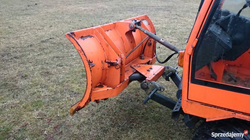 Holder C240 turbo Traktorek Komunalny z plugiem