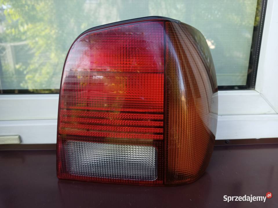 VW Polo III 3 6N lampa tył tylna prawa wkład