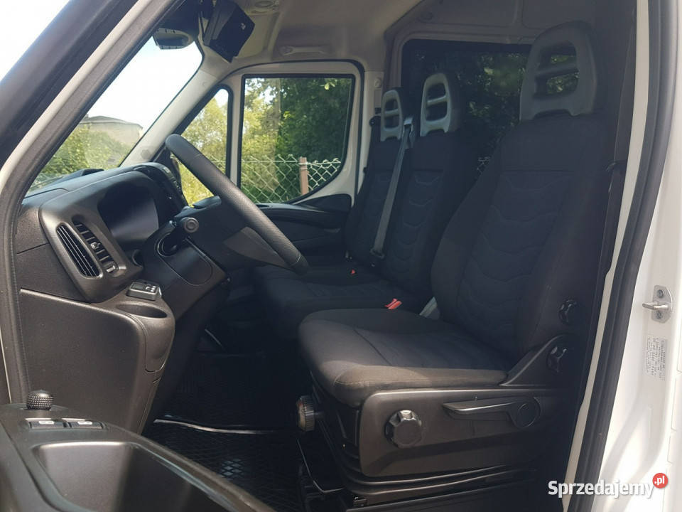 Iveco 50C15 DAILY 7OSÓB BRYGADÓWKA BLIŹNIAKI klimatyzacja Samochody ciężarowe Poręba sprzedam