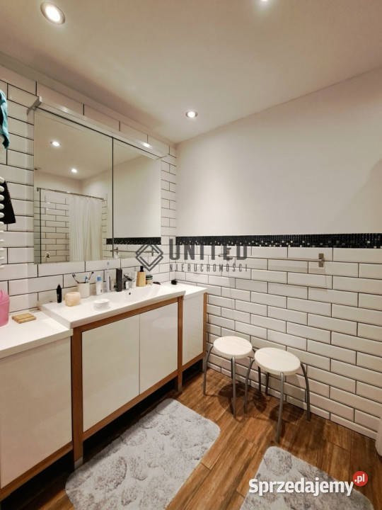 Piławskiej Dwupoziomowe BalkonGaraż Nieruchomości