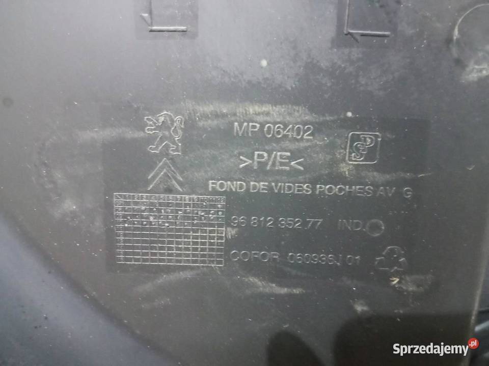 TAPICERKA BOCZEK LEWY PRAWY PRZÓD KPL IV Citroen Motoryzacja sprzedam